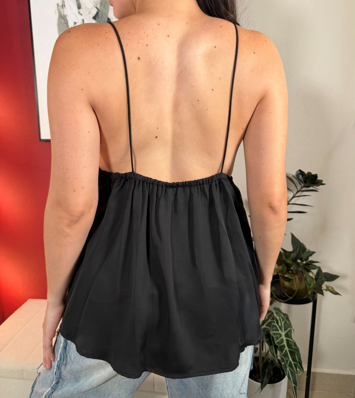 NOIR FLOW TOP
